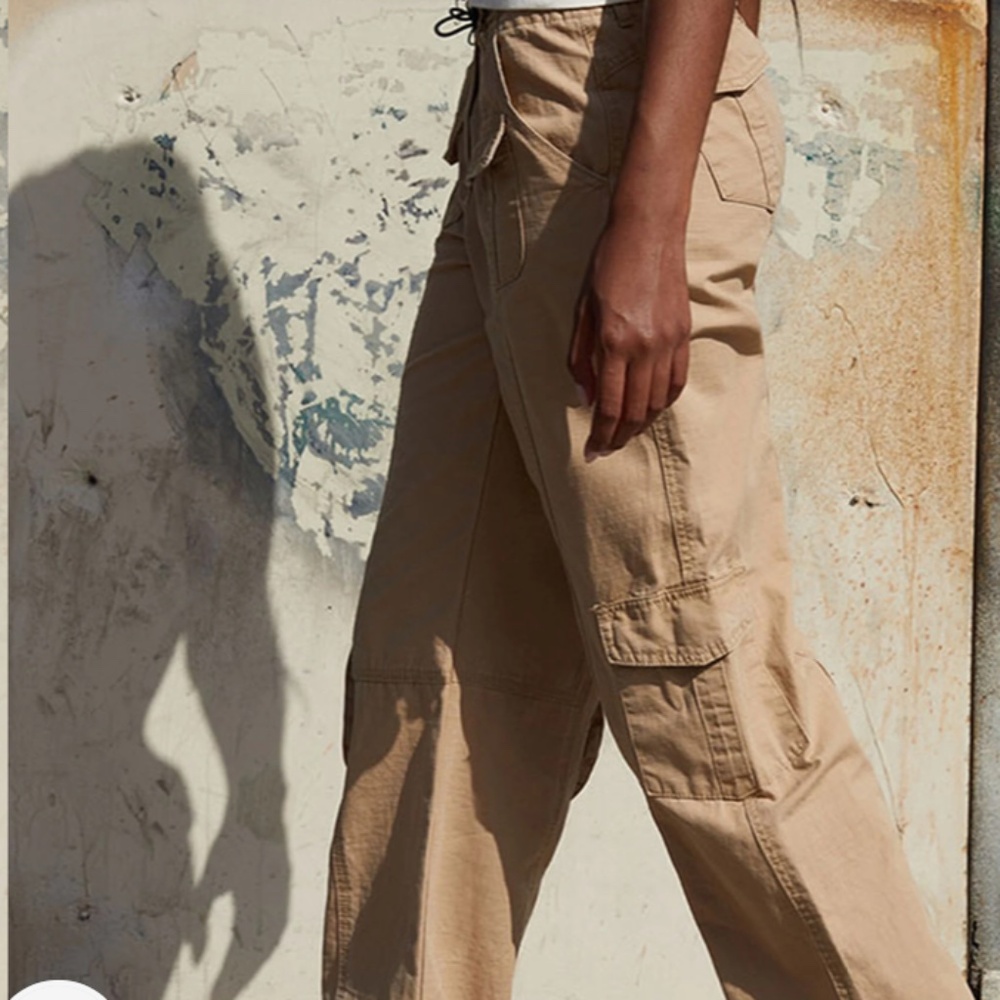 NWT Brandy Melville Light Brown Kim Cargo Pants from John Galt Size Medium